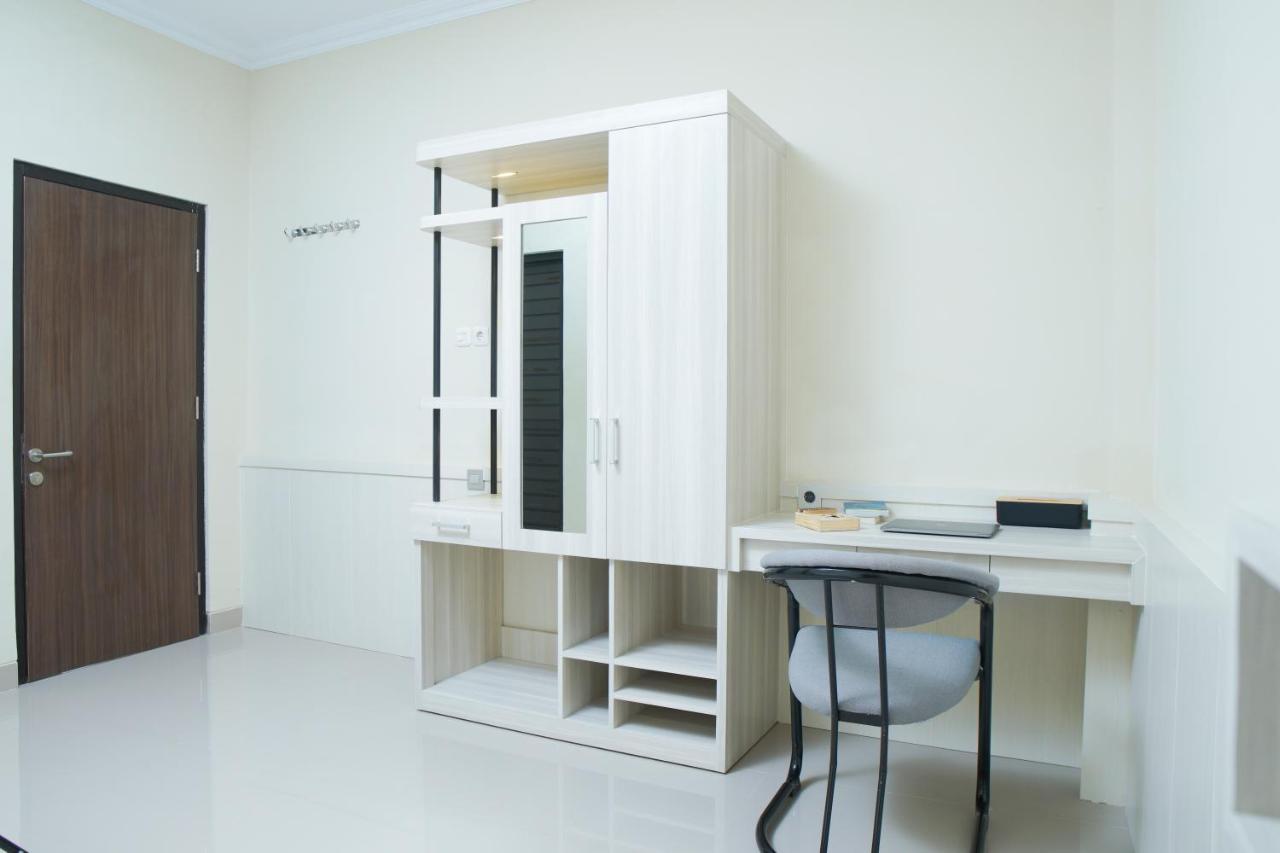 Хостел Kost Eksklusif Teduh Salakan Экстерьер фото