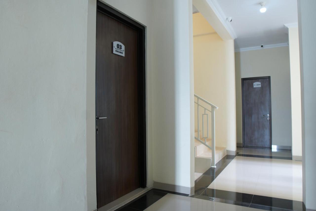 Хостел Kost Eksklusif Teduh Salakan Экстерьер фото